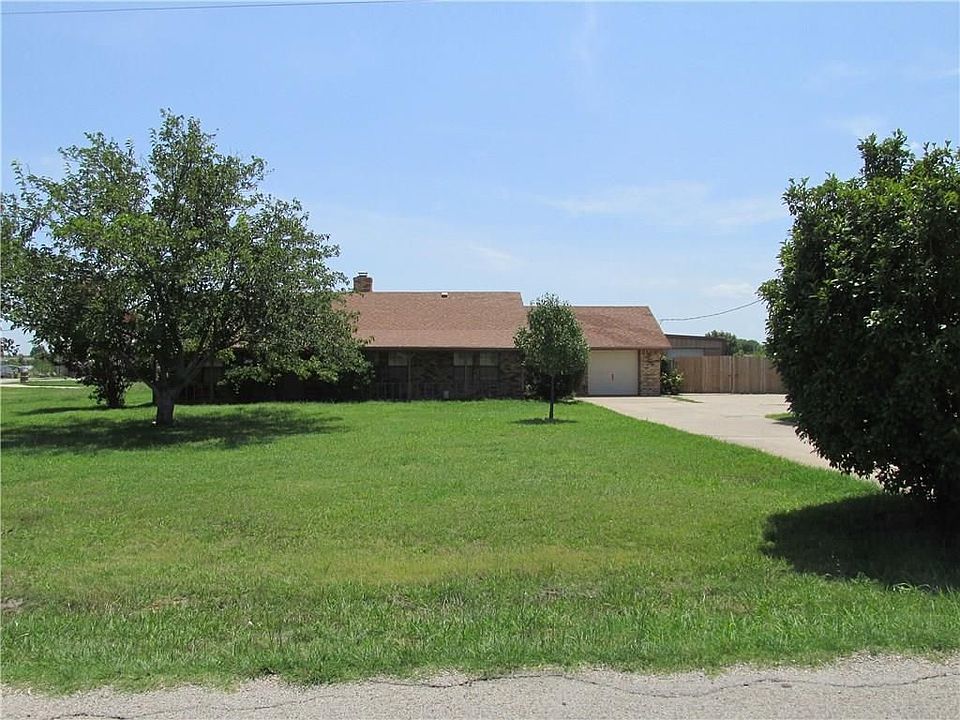 1st image of 8660 Kelly Ln