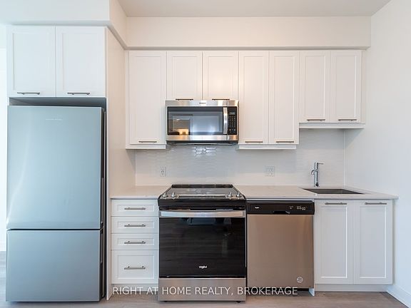 5th image of 385 Winston Rd #712