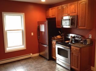 95 S Hall St, Manchester, NH 03103