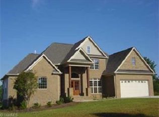 234 Brookfield Dr, Stokesdale, NC 27357