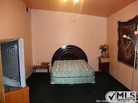 5th image of 1214 W Hutchins Pl