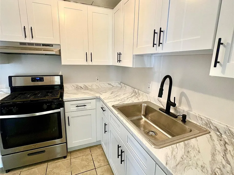 25 Ruth Ct