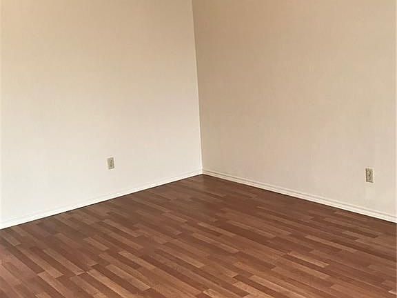 5th image of 801 Shorecrest Dr