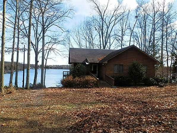 1st image of 657 N Lakeshore Dr