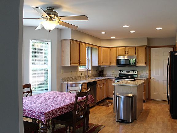 3rd image of 4060 Deerchase Dr