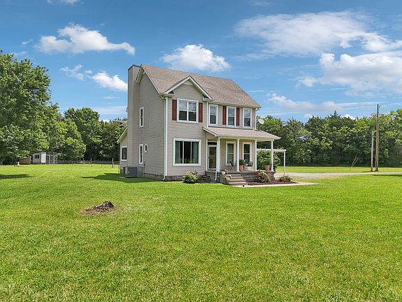 2nd image of 11661 Bradyville Pike