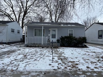 8084 Oak St, Taylor, MI, 48180
