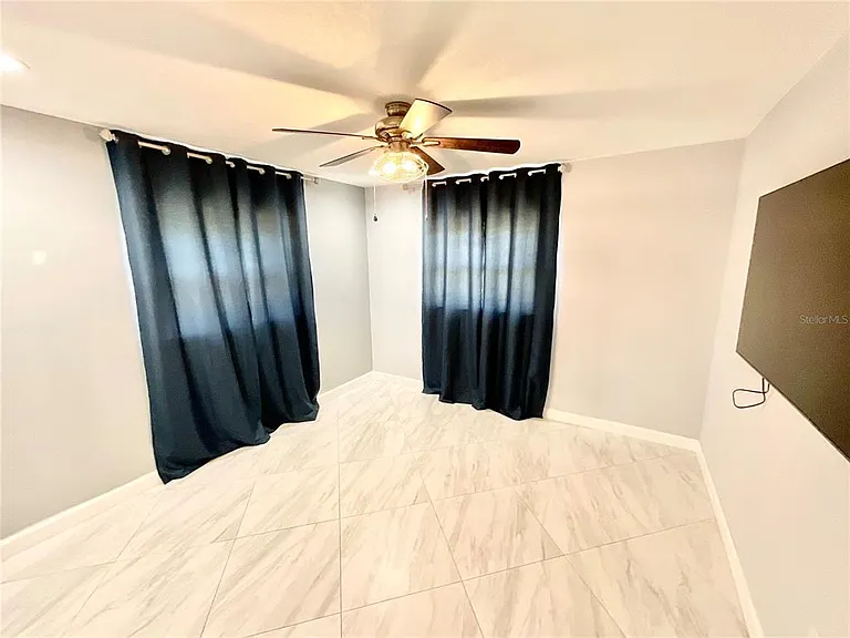 1545 Indiana Ave — Photo 8