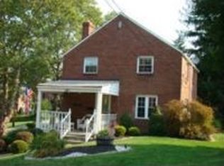 2411 Morrow Pl, Bethel Park, PA 15102