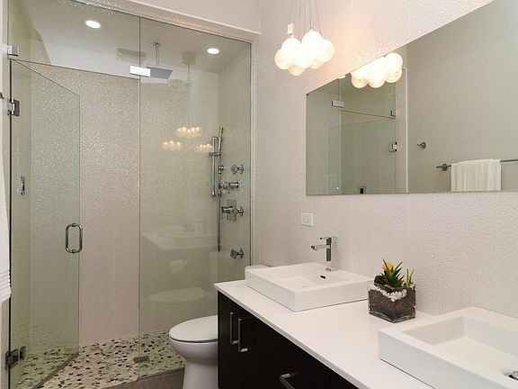 5th image of 1821 W Armitage Ave #2