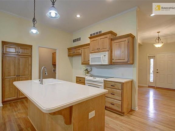 5th image of 7854 W 157th Ter