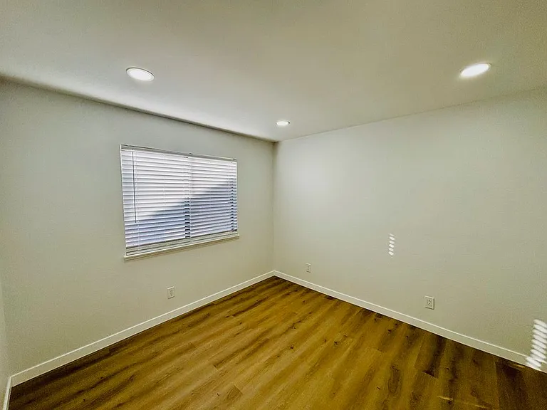 2730 W Avenue K #4 — Photo 14