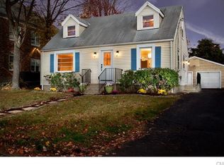 439 Stillson Rd, Fairfield, CT 06824