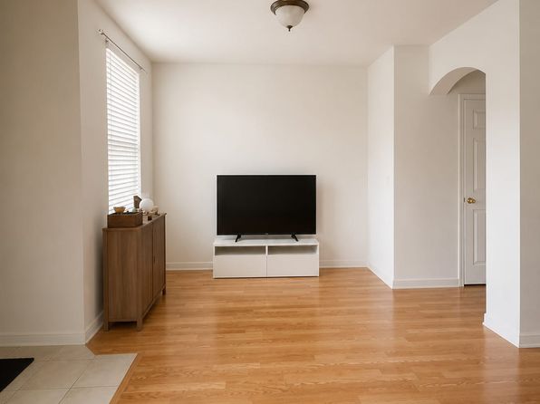 1535 Blue Magnolia Rd #1535