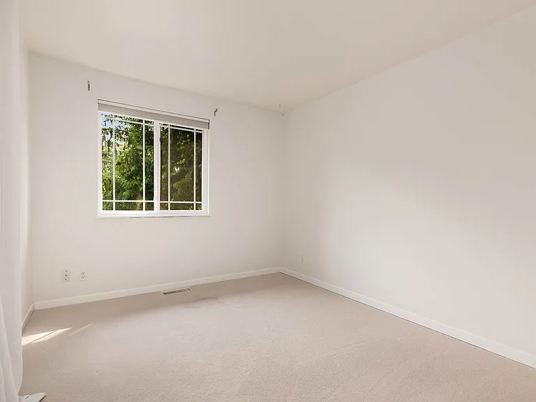 7912 NE 130th St — Photo 13