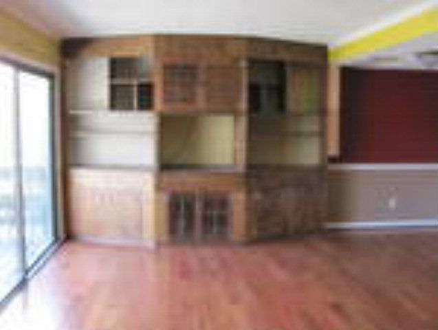 2nd image of 130 Fernbanks Ct #130