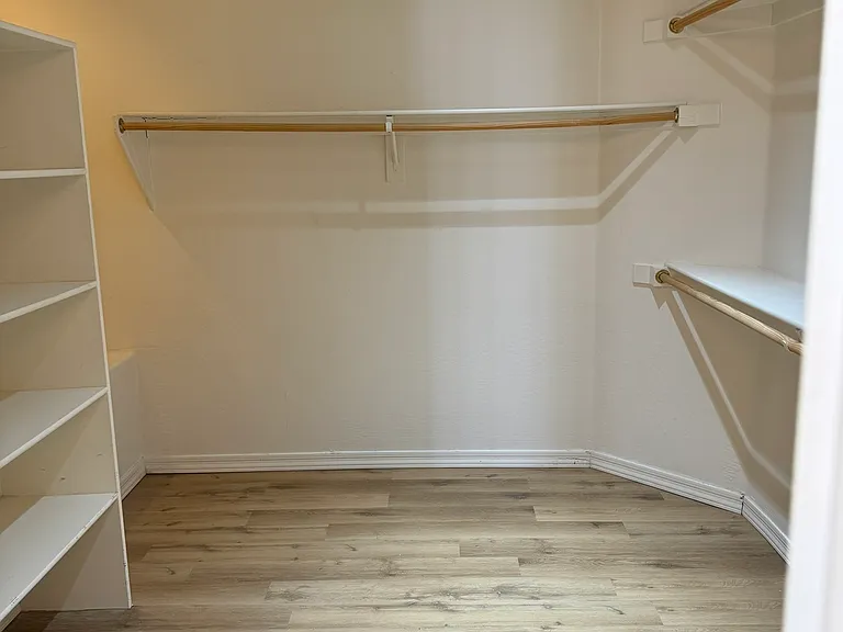 4524 W Rushmore Dr — Photo 26