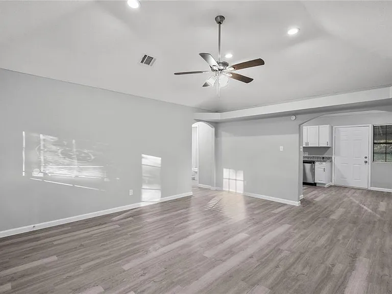 20575 Kings Rd — Photo 4