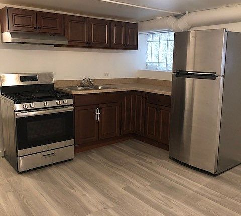 2nd image of 6221 N Talman Ave #G