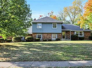 12210 Windsor Dr, Carmel, IN 46033