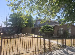 820 N Glenn Ave APT B, Fresno, CA 93728