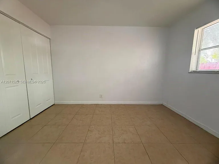 919 NW 2nd Ave #3 — Photo 18