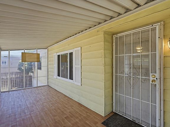 4th image of 190 Amberglen Dr