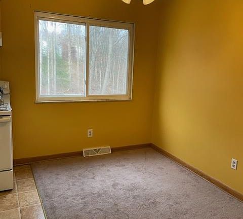 5th image of 760A Gordon Dr