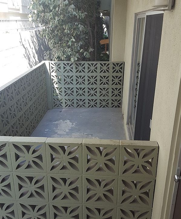 1st image of 1627A Granville Ave #2