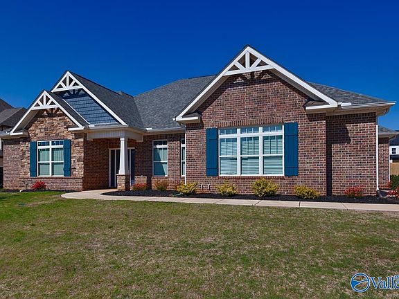 3rd image of 220 Brier Estate Dr