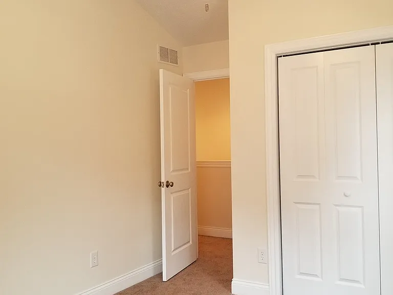 2270 S Samuel Ln — Photo 13