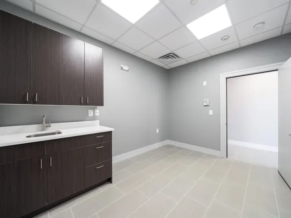 845 Newark Avenue image 12 of 38