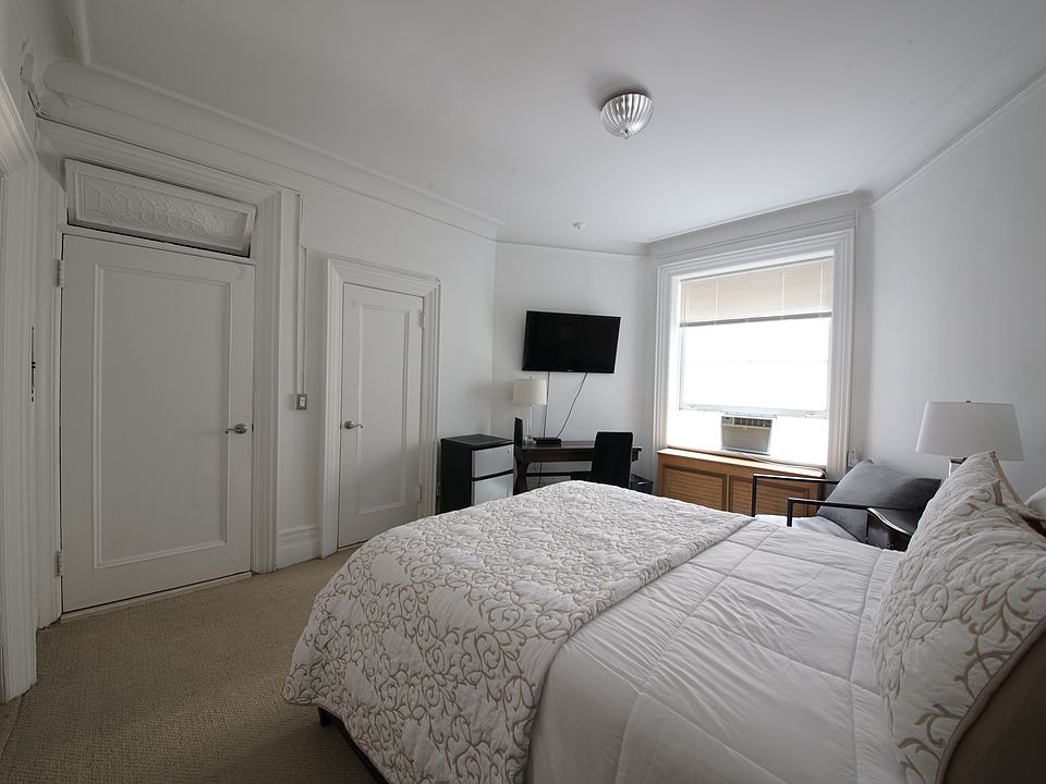 1st image of 853 7th Ave APT 7F