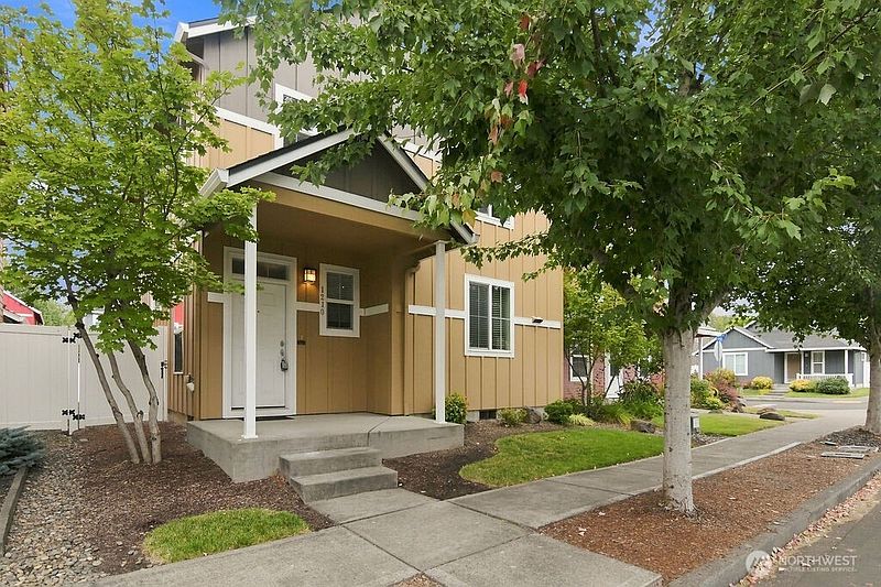 2nd image of 1210 SE 7 Street
