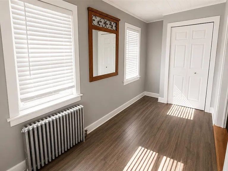 1119 Furnace St — Photo 4