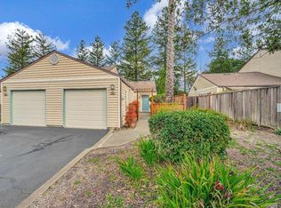 1644 Yardley St, Santa Rosa, CA 95403