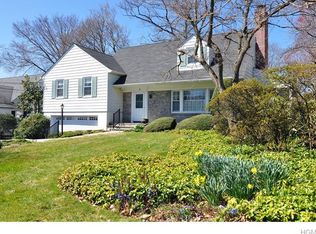 7 Brassie Rd, Eastchester, NY 10709