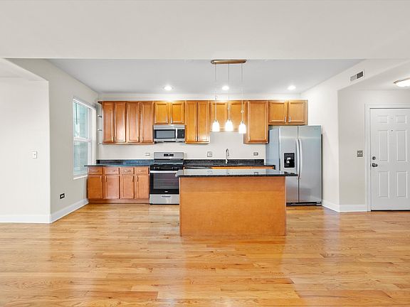 5th image of 6220 S Woodlawn Ave #2S