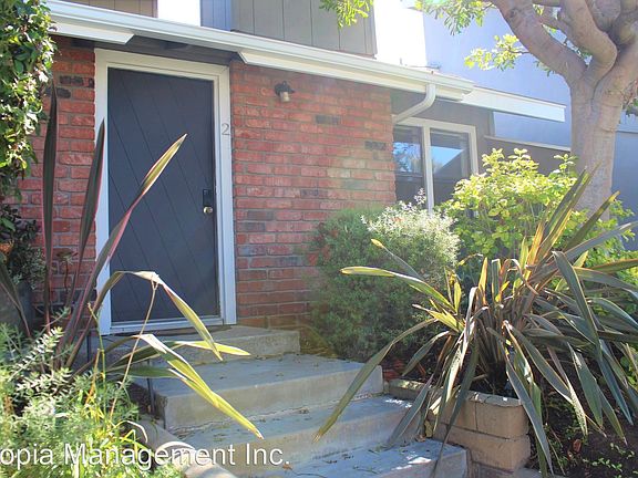 2nd image of 345 University Dr APT L2