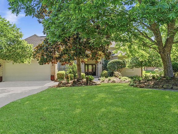 2nd image of 18823 W Cool Breeze Ln