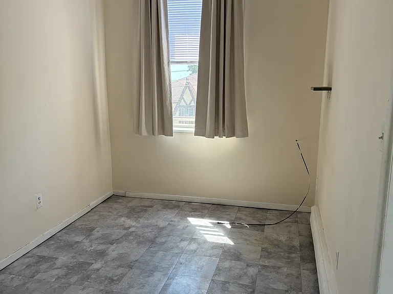 157 Cedar Ave #2 — Photo 11