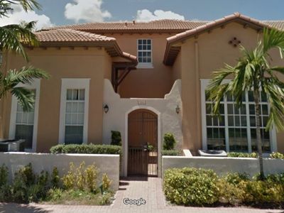 516 SW 147th Ter, Pembroke Pines, FL, 33027