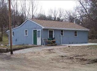 7403 N 42nd St, Omaha, NE 68112