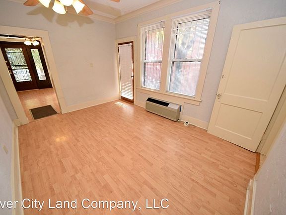 3rd image of 657 N McLean Blvd