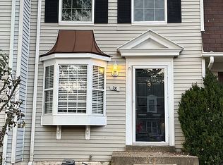 38 Southall Ct, Sterling, VA 20165