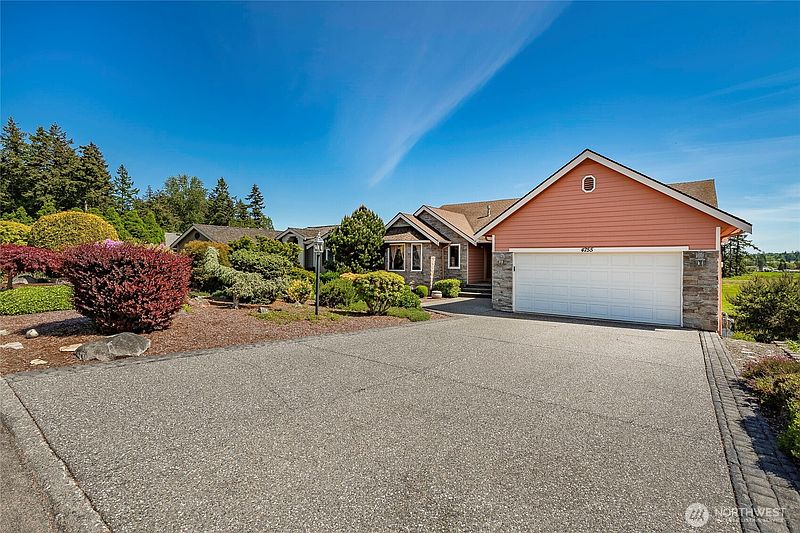 3rd image of 4755 S Golf Course Drive