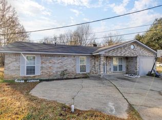 56 Greenfield Dr, Monroe, LA 71202