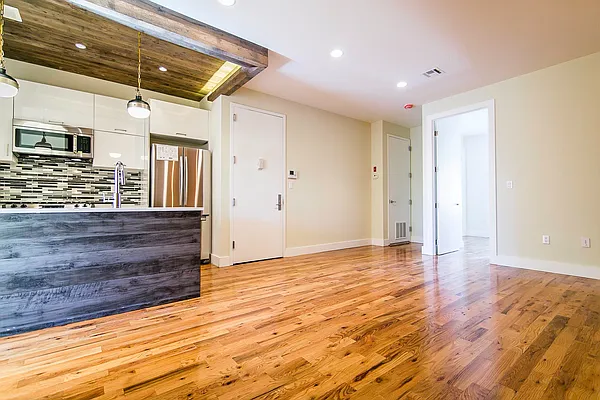 Rented by Nooklyn NYC LLC | media 58