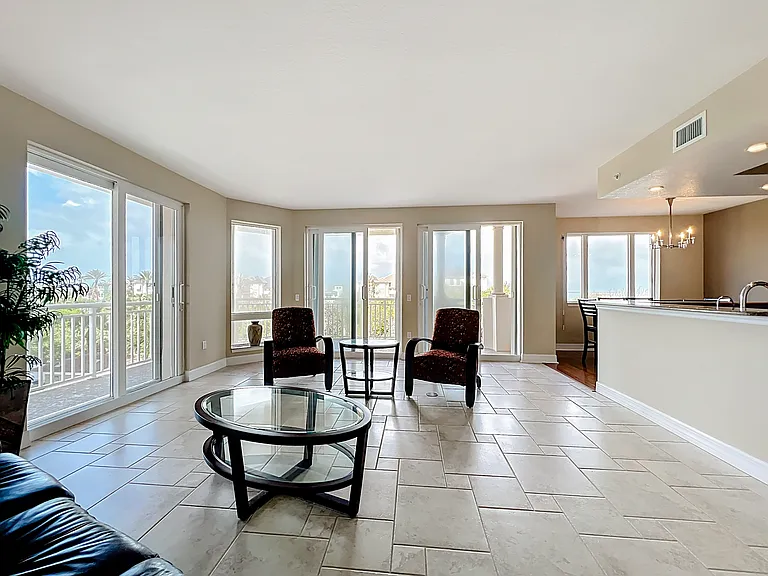 110 Warsteiner Way #301 — Photo 10