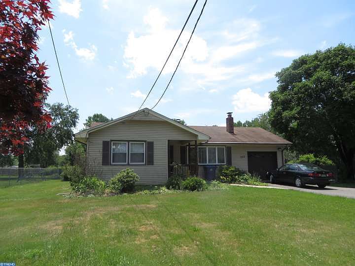 2nd image of 820 Rancocas Rd